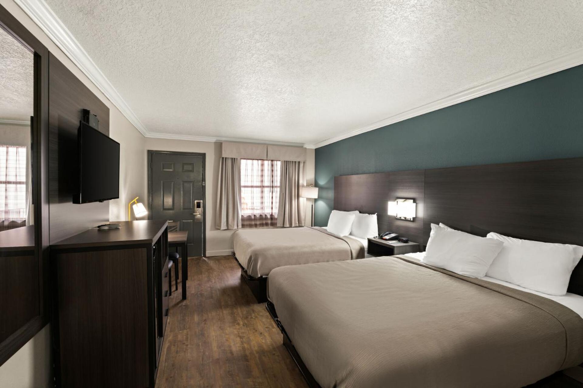 Quality Inn Оушън Спрингс Екстериор снимка
